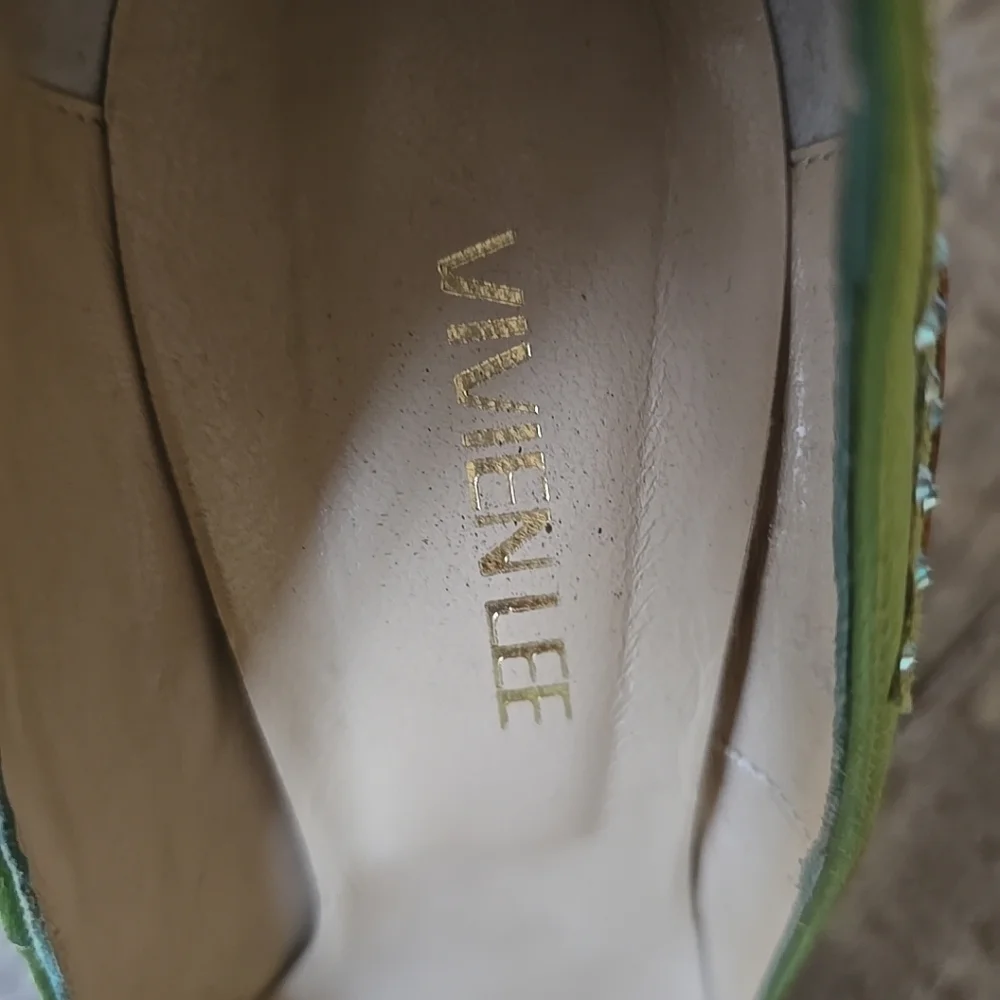 Vivien Lee Women’s Stunning Green Fabric Designer Heels Stilettos Size 38 1/2 - Picture 13 of 15